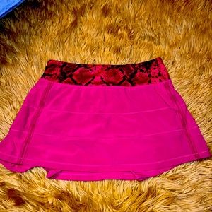 Lulu lemon tennis skirt- size 4.